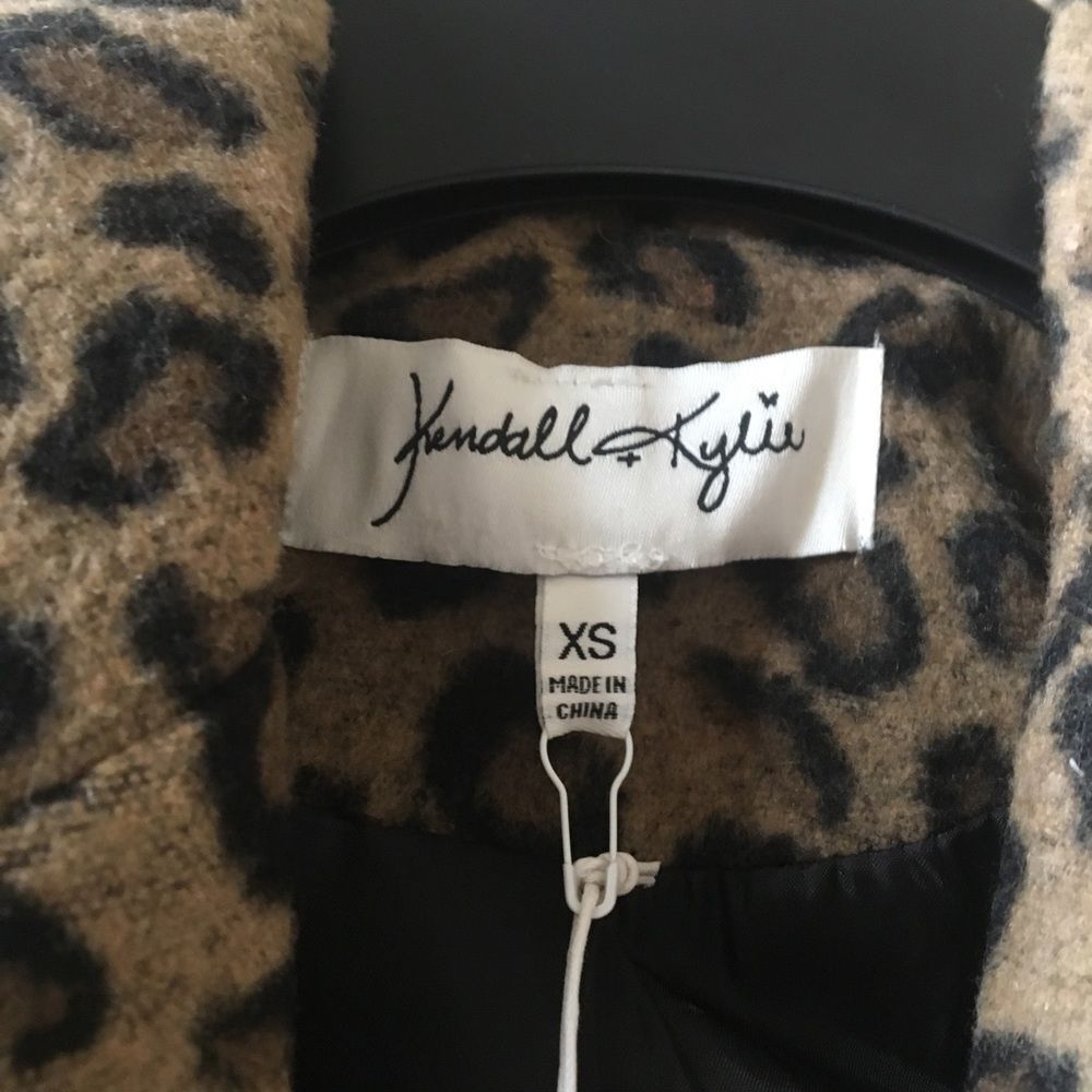 Kendall & Kylie Leopard Front Snap Coat Tan XS - Picture 3 of 8